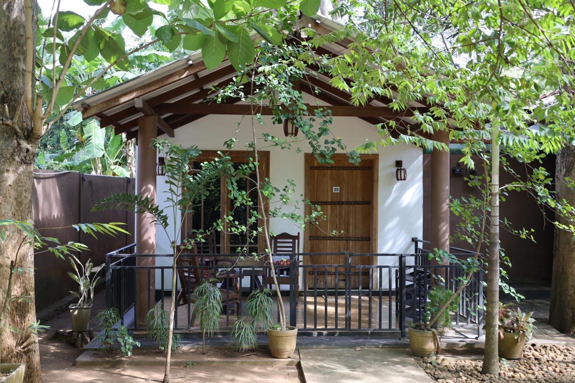 Max Safari Villa Udawalawe Buitenkant foto